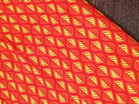 Cotton running fabrics or materials sourced from all over the country for online sale at cheap prices which are suitable for making salwars,kurtis,shirts,skirts & many more.
