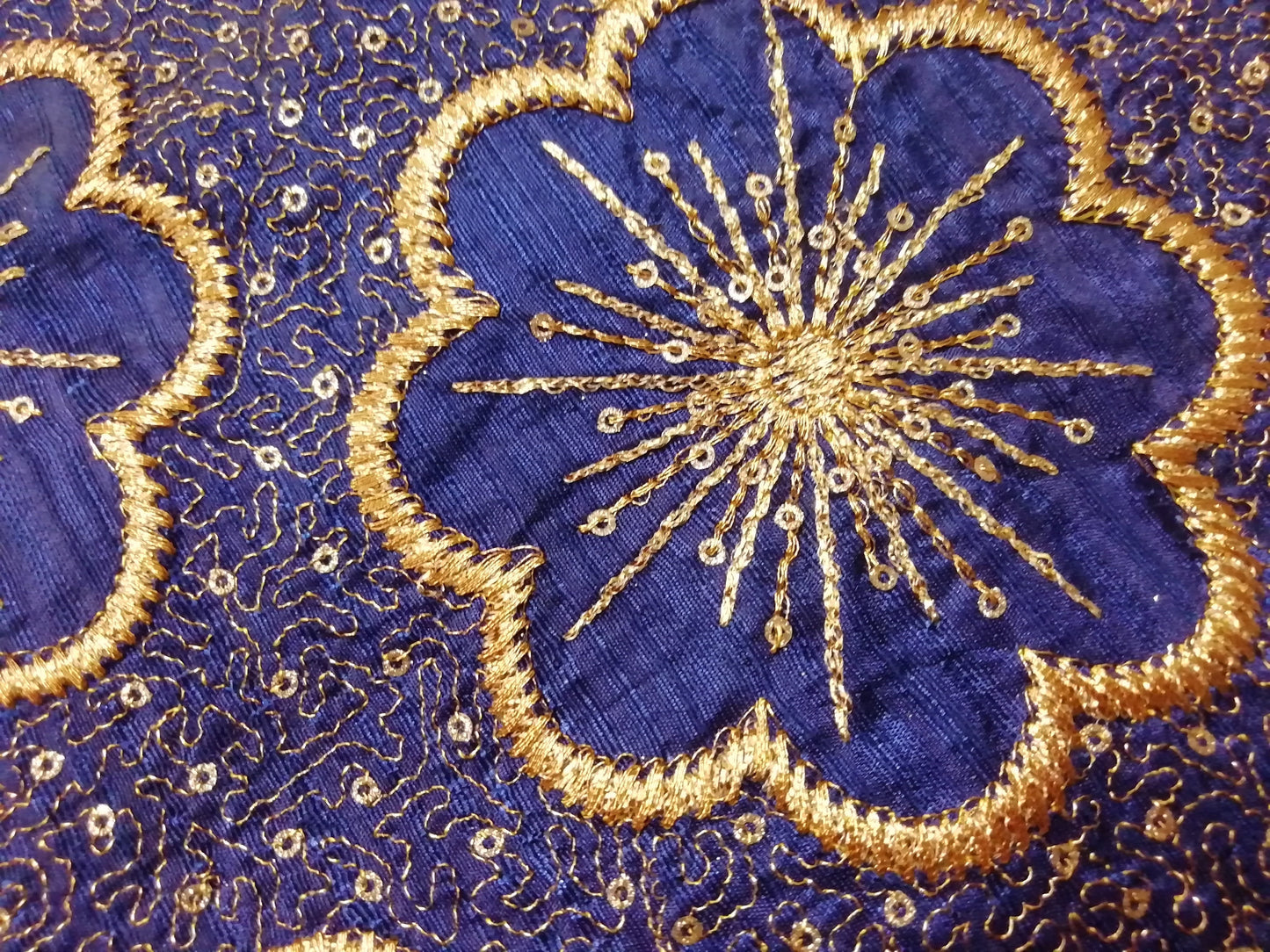 Royal blue heavy embroidered fabric - STUDIO PEHEL