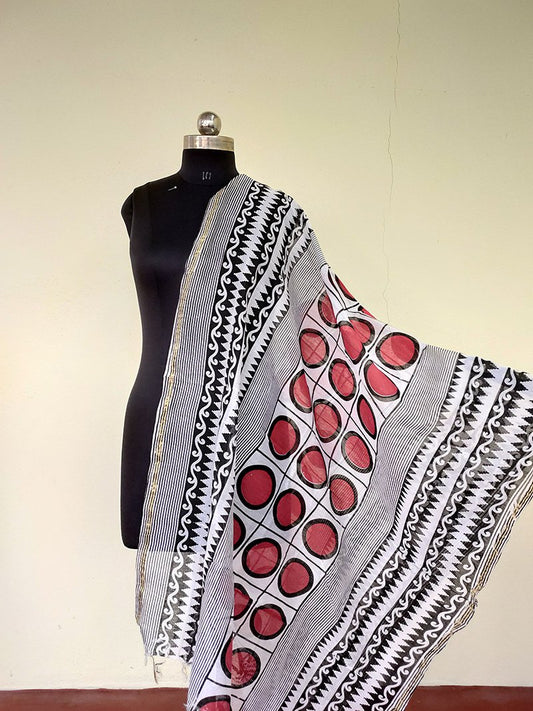 Chanderi Handpainted Dupatta - STUDIO PEHEL