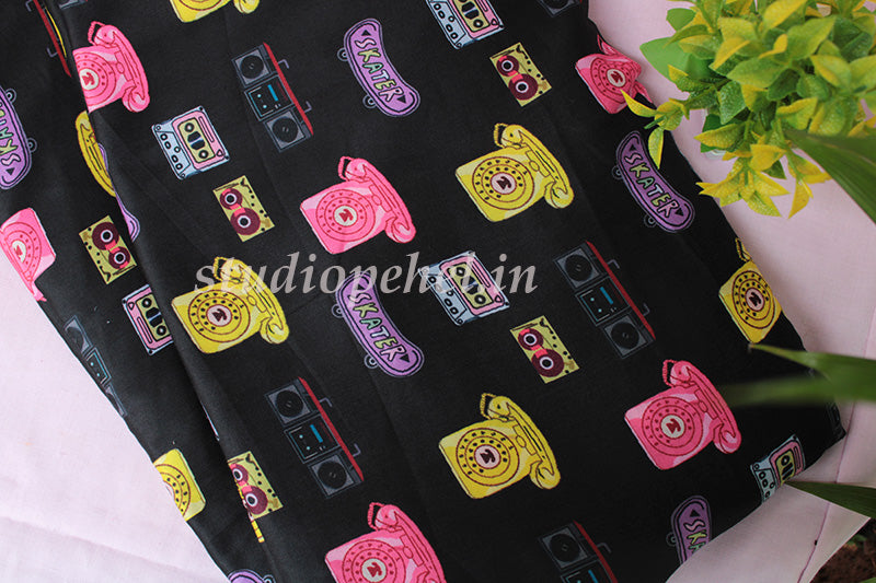 Cotton Running Fabric - Hello there!