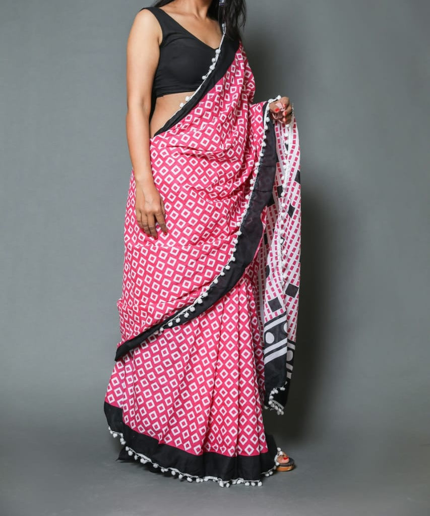 Naira soft cotton sarees- Reddish pink geometrical