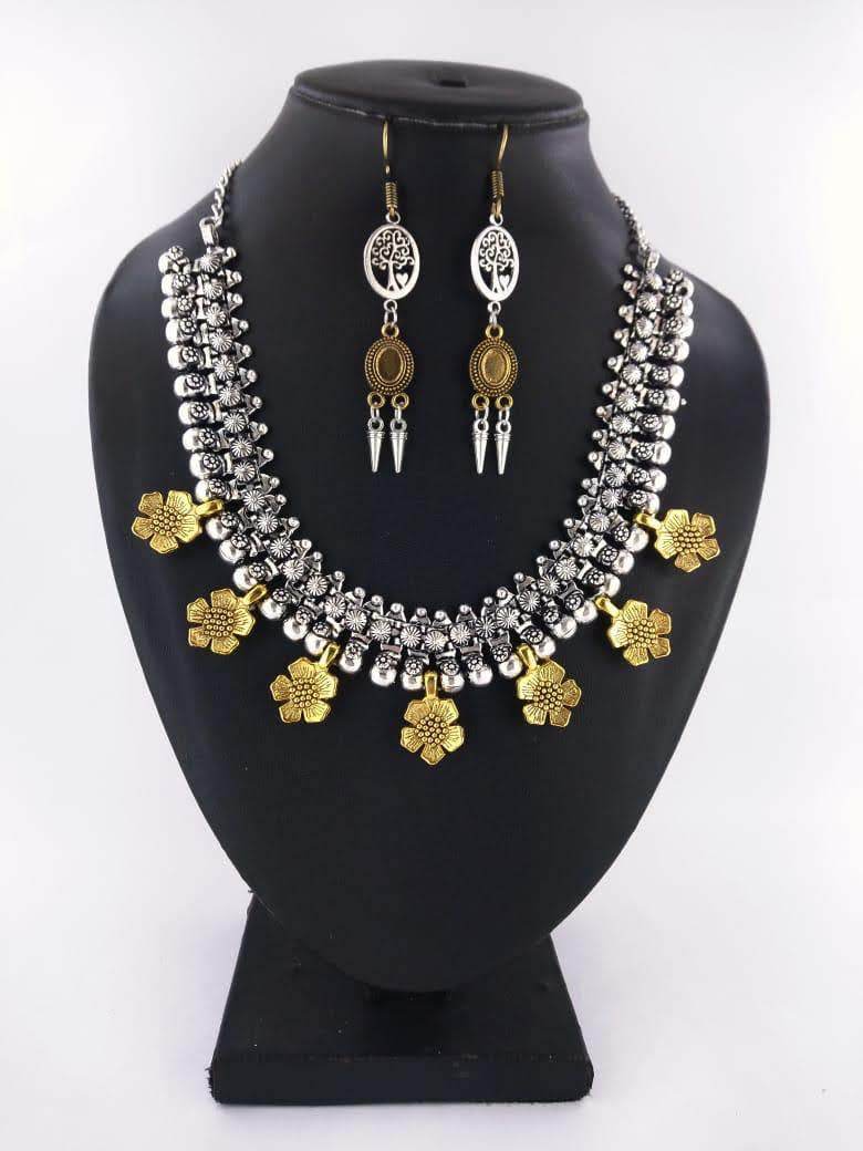 Surya floral gold necklace - STUDIO PEHEL 