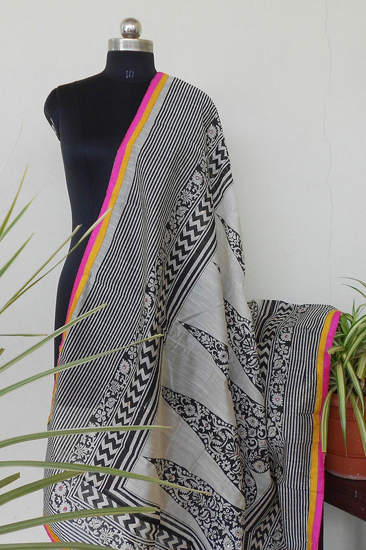 Red Raw silk Handpainted dupatta - STUDIO PEHEL